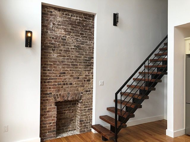 1st image of 391 Woodbine St #4