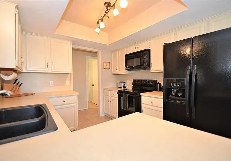 724 Teal Pl — Photo 3