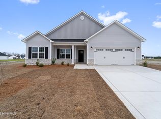 127 Sanctuary St, Jacksonville, NC 28546