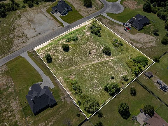 2nd image of 1028 Kessler Rd