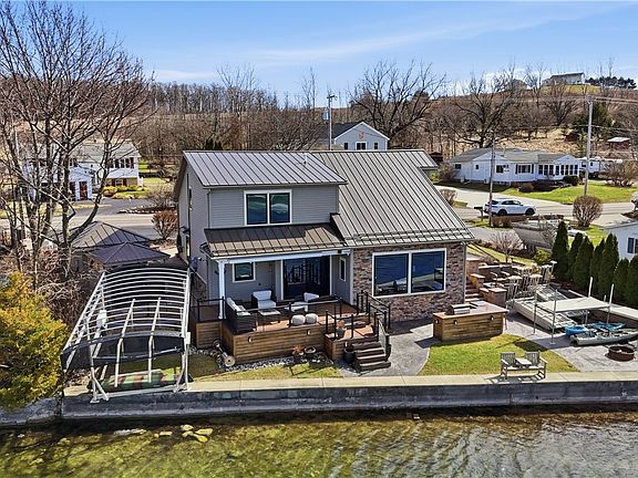 5th image of 4102 E Lake Rd