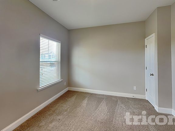 5th image of 115 Orchard Ln