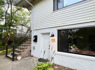 709 Nelson Dr #B, Charlottesville, VA 22902