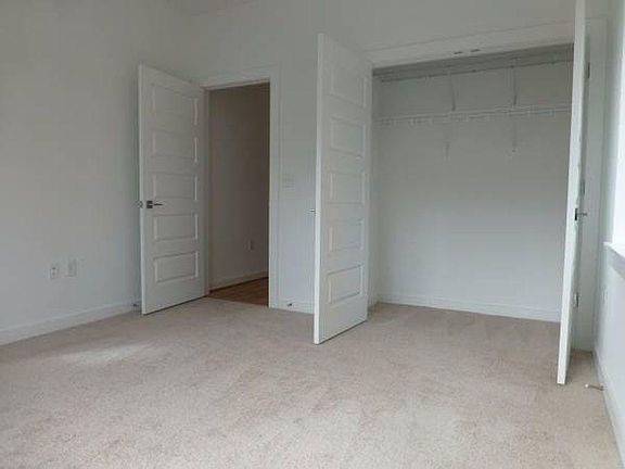 5th image of 203 W 12th St APT A