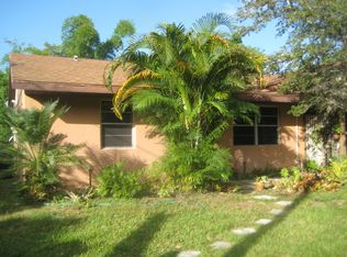 11118 Hotchkiss Dr, Sebastian, FL 32958
