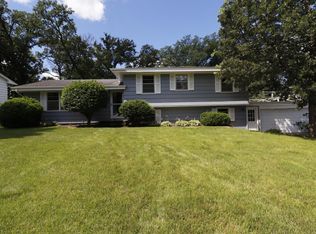 5043 Overlook Cir, Bloomington, MN 55437