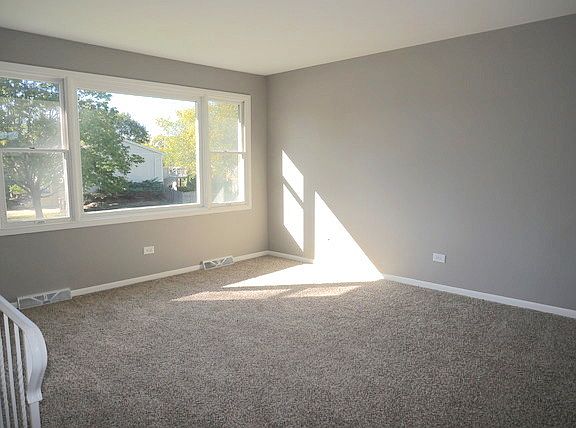 2nd image of 16321 Olcott Ave