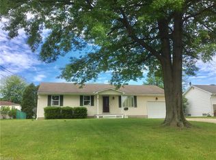 1352 Cavalcade Dr, Youngstown, OH 44515