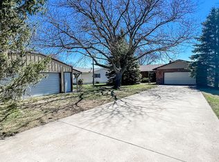 8813 Twin Lakes Rd, Manson, IA 50563