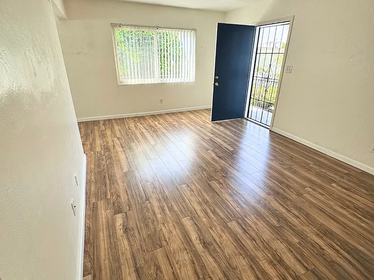 2424 24305 India Street 2429 2435.5 Kettner Blvd — Photo 1
