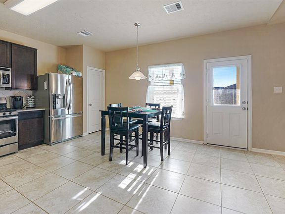5th image of 6939 Hazelnut Ln