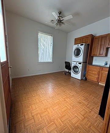 4th image of 1732 Joliet St