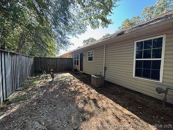 4th image of 501 Lumberly Ln