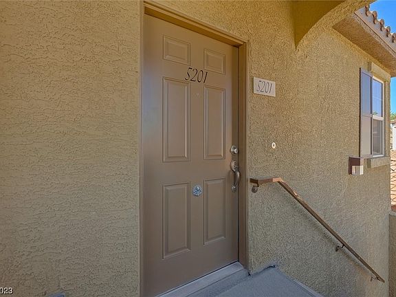 4th image of 50 Aura De Blanco St Unit 5201