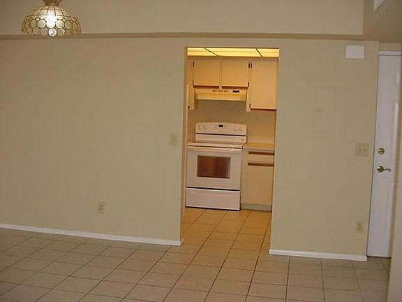 4th image of 1679 SE Green Acres Cir APT Mm203