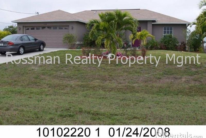 2nd image of 2109 SW 43rd Ter