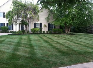 8683 Forest View Dr, Olmsted Falls, OH 44138