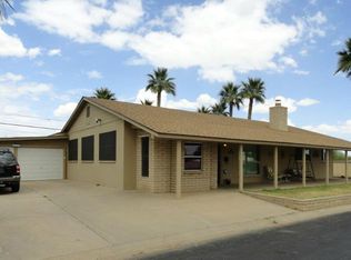 100 Peretz Cir, Morristown, AZ 85342