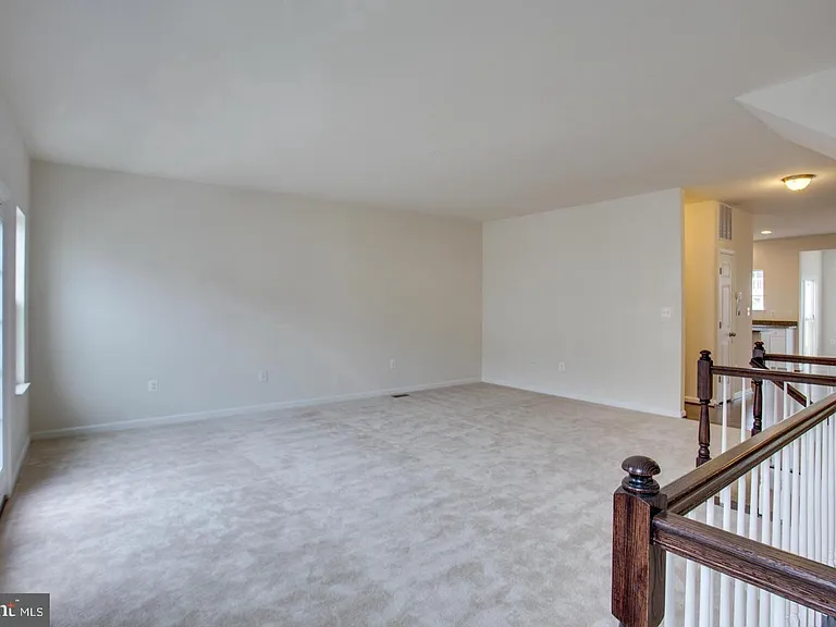 9029 Christina Pl — Photo 5
