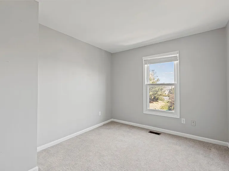 10747 Brice Ct — Photo 12