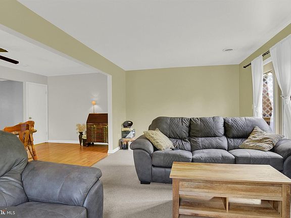 2nd image of 1155 Pheasant Dr N