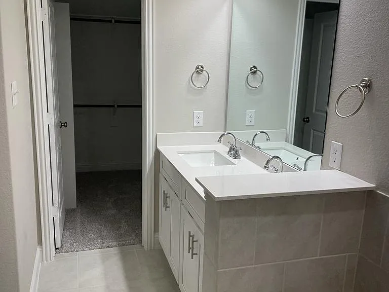 207 Suma Dr — Photo 33