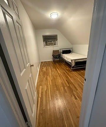 4th image of 133-20 Farmers Blvd #2
