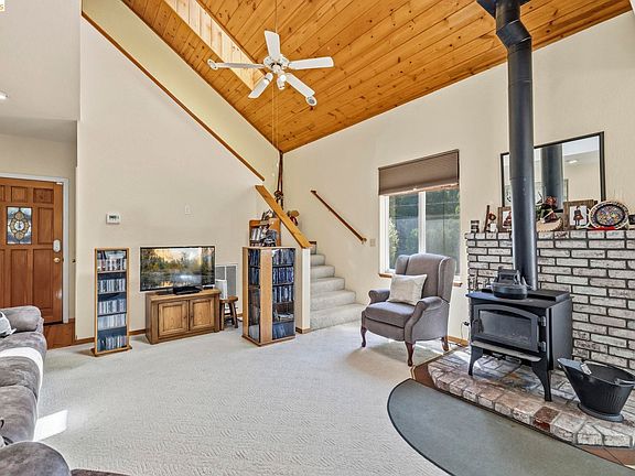 3rd image of 20610 Muheli Rd