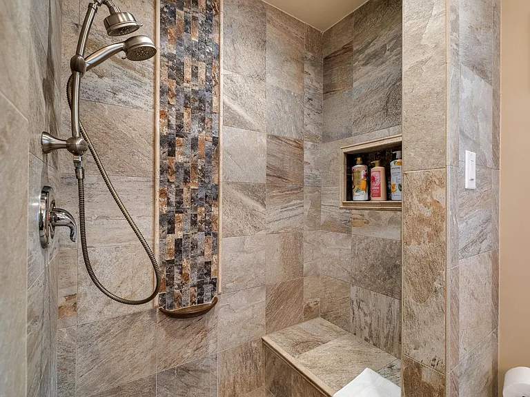 433 Ensign Ln — Photo 35