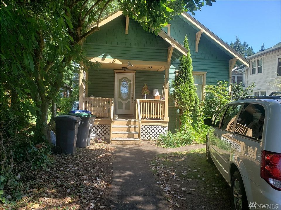 1st image of 122 W Pine St