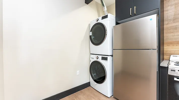 Rented by Aron Fried, LREB | media 15