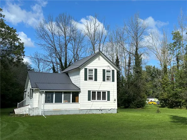 5335 Swadling Rd, Ontario, NY 14519