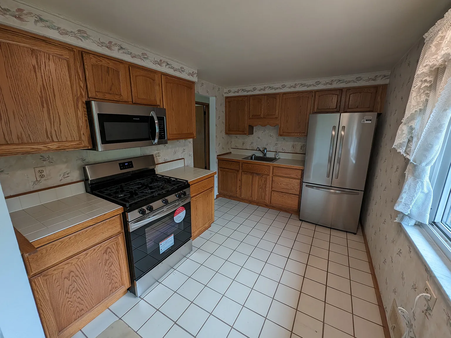 128 Bellmawr Dr — Photo 3