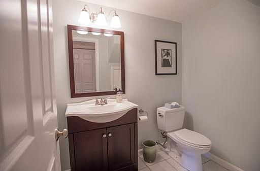4th image of 17 Meadowood Dr