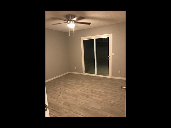4th image of 4662 E Caballero St #3