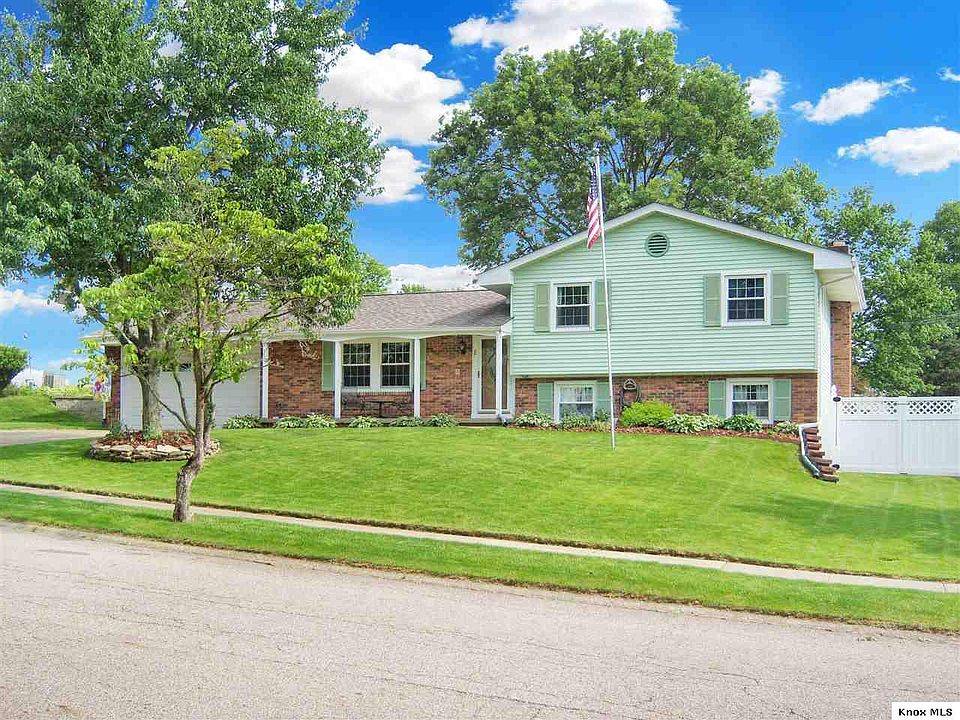 1st image of 8 Claypool Dr
