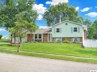 8 Claypool Dr, Mount Vernon, OH 43050
