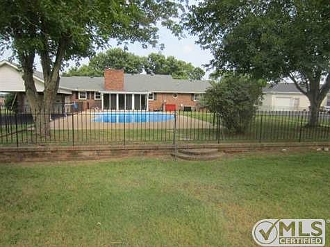 5th image of 1100 Somerset Dr