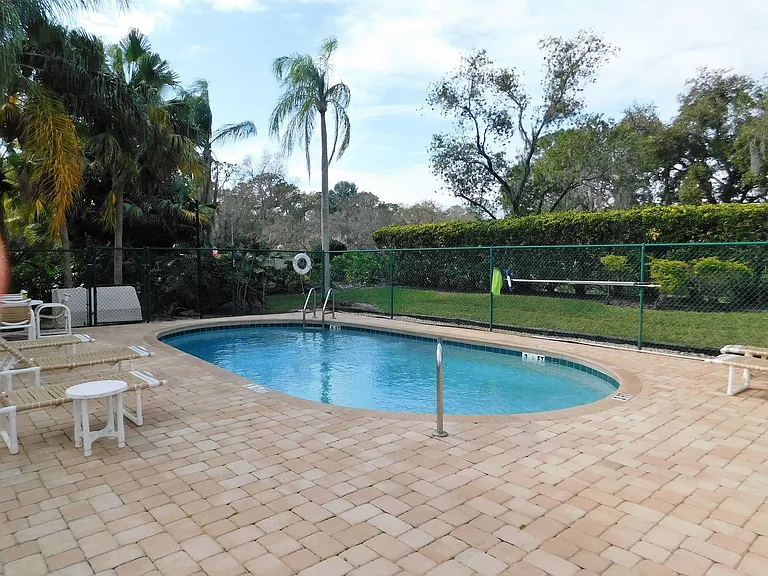 5107 Pinnacle Dr — Photo 31