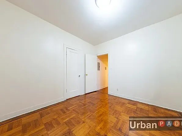 290 East 56th Street image 4 of 8