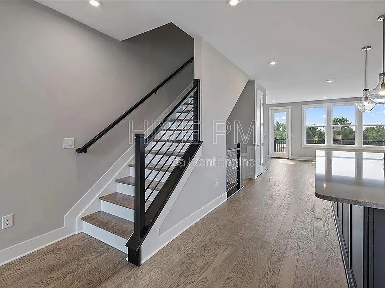 7234 Otley Dr — Photo 17