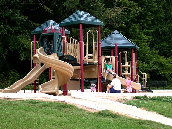 3rd image of 19 Mason Ln