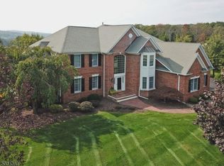 21 Skyview Dr, Sparta, NJ 07871