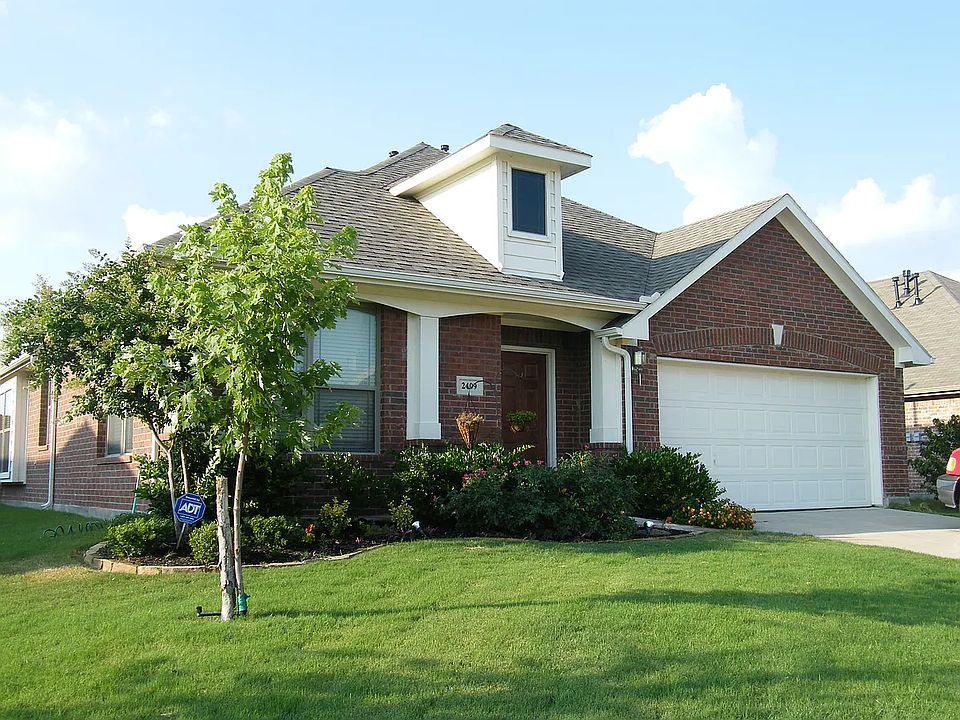 1st image of 2409 Deerwood Dr