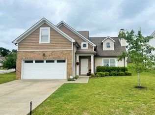 203 Wyburn Pl, Burns, TN 37029