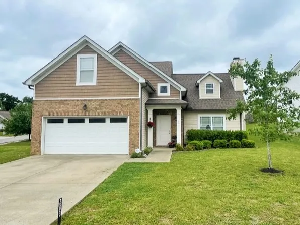 203 Wyburn Pl, Burns, TN 37029