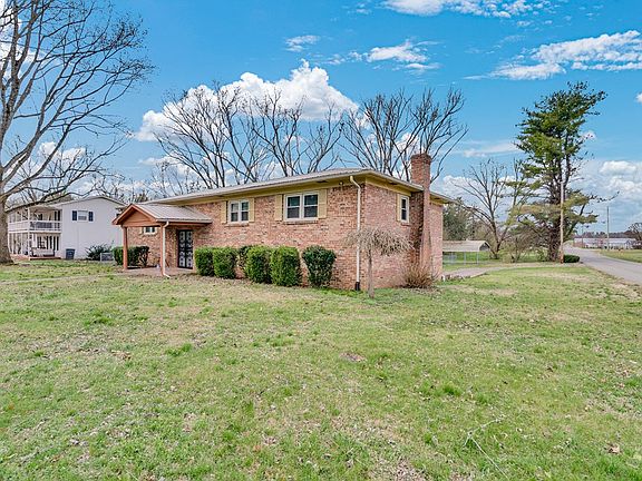 3rd image of 501 Scenic Ln