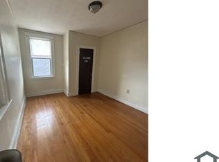 45 School St #2W, Hartford, CT 06106