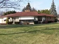 5364 George St photo 1