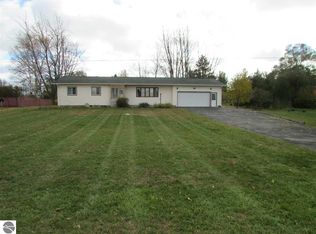 5396 E Olive Rd, Breckenridge, MI 48615